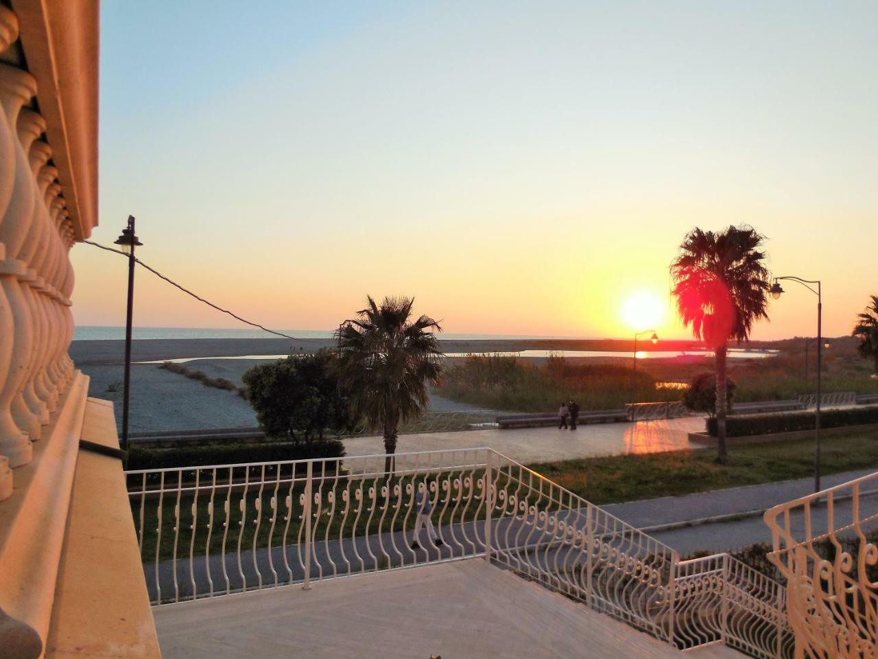 Hotel Marechiaro Gizzeria Bagian luar foto